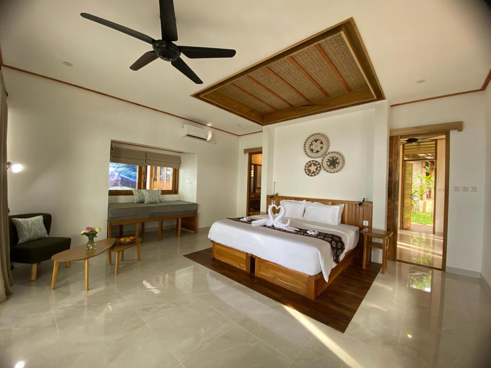 Murex Dive Resort Manado Eksteriør billede
